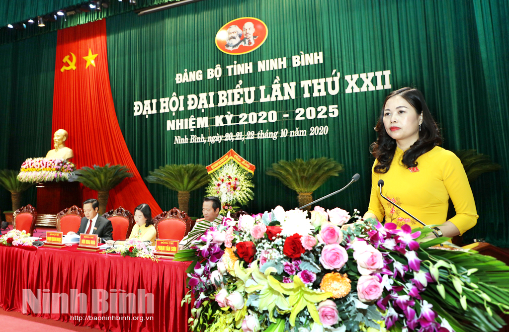 Đại hội đại biểu Đảng bộ tỉnh lần thứ XXII tiếp tục phần tham luận tại hội trường