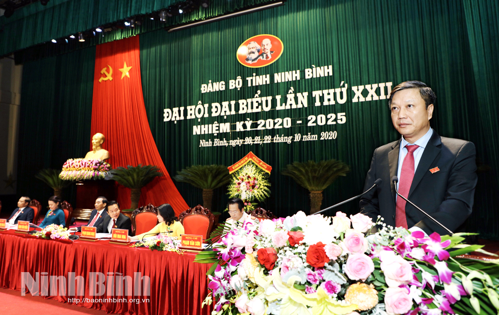 Đại hội đại biểu Đảng bộ tỉnh lần thứ XXII tiếp tục phần tham luận tại hội trường