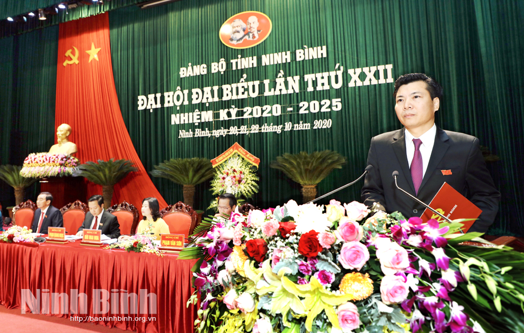 Đại hội đại biểu Đảng bộ tỉnh lần thứ XXII tiếp tục phần tham luận tại hội trường
