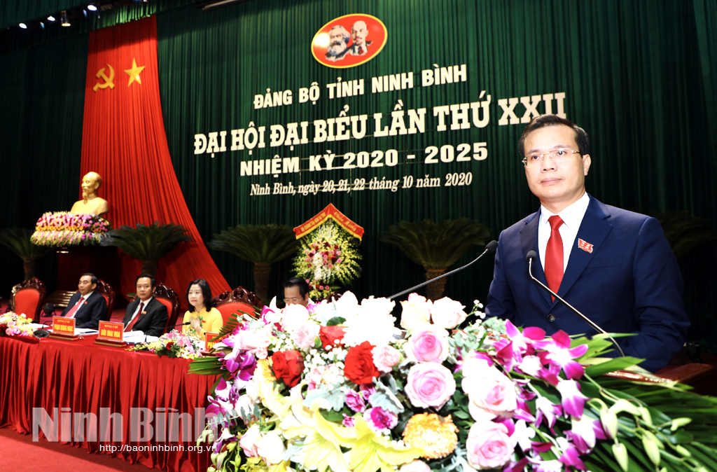 Đại hội đại biểu Đảng bộ tỉnh lần thứ XXII tiếp tục phần tham luận tại hội trường
