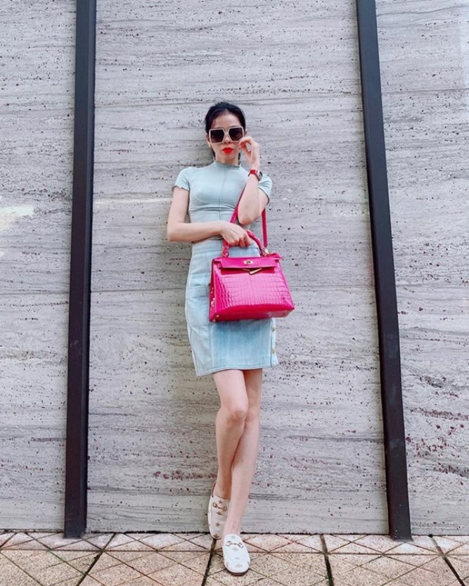 Street style giao mùa ngập sắc xanh của dàn mỹ nhân Việt