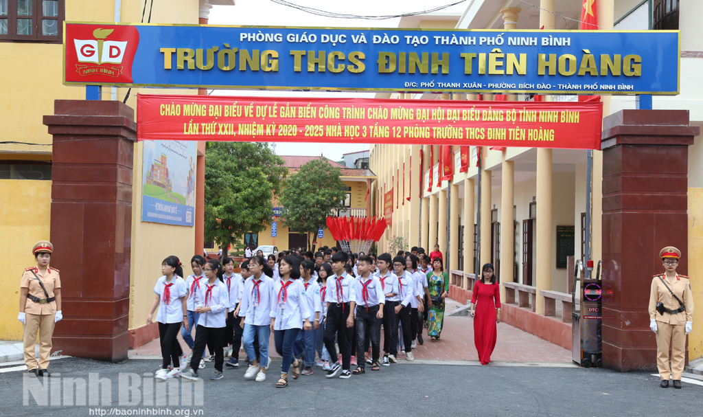 Thành phố Ninh Bình khánh thành và gắn biển công trình chào mừng Đại hội Đảng bộ tỉnh