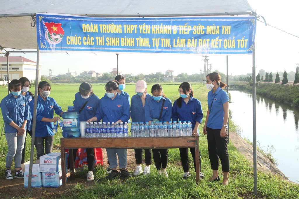 Thí sinh Ninh Bình bước vào ngày đầu tiên của mùa thi đặc biệt