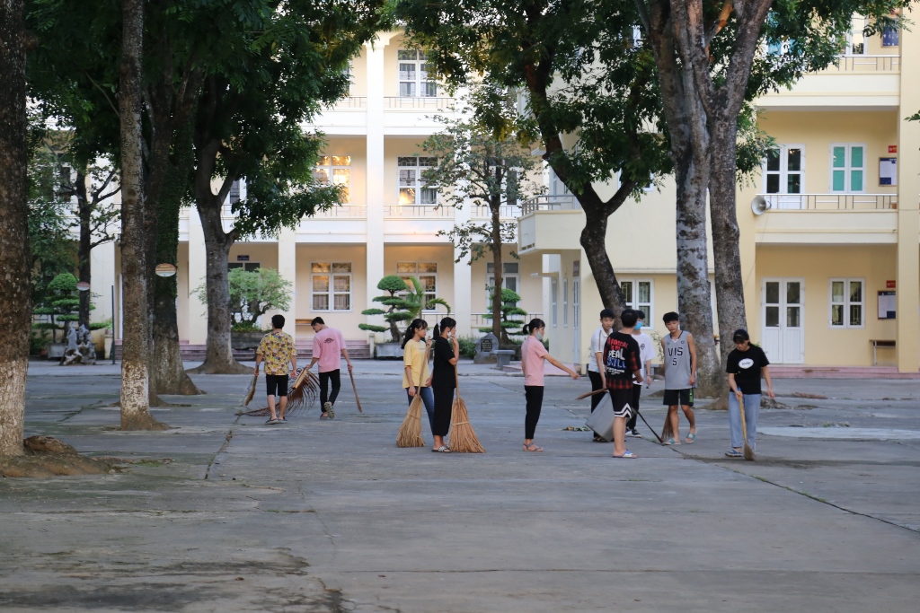 Thí sinh Ninh Bình bước vào ngày đầu tiên của mùa thi đặc biệt
