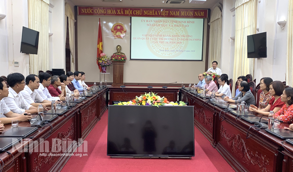 Vinh danh khen thưởng quán quân cuộc thi Đường lên đỉnh Olympia lần thứ 20