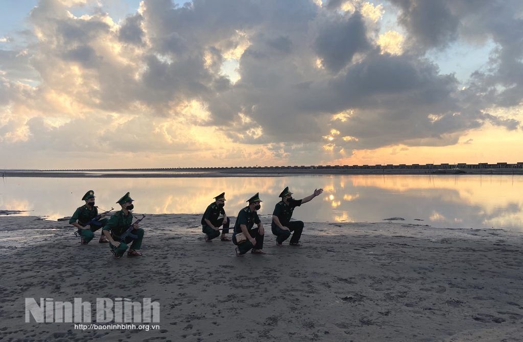 Đồng hành cùng ngư dân phát triển kinh tế và bảo vệ biên giới biển
