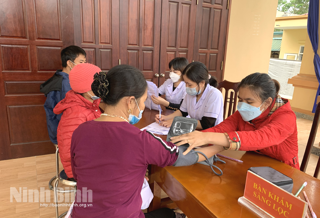 Ninh Bình khẩn trương tiêm mũi 2 vắcxin phòng COVID19 Sputnik V