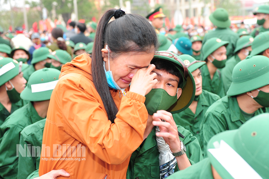 Ninh Bình tưng bừng khí thế giao nhận quân
