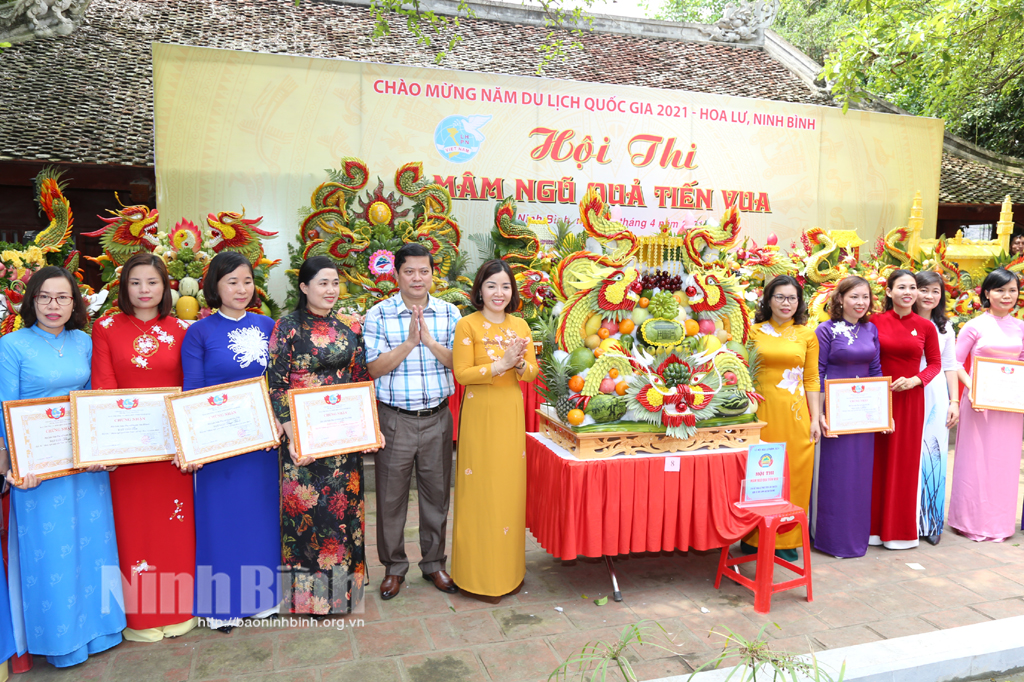 Hội thi và trưng bày mâm ngũ quả tiến Vua