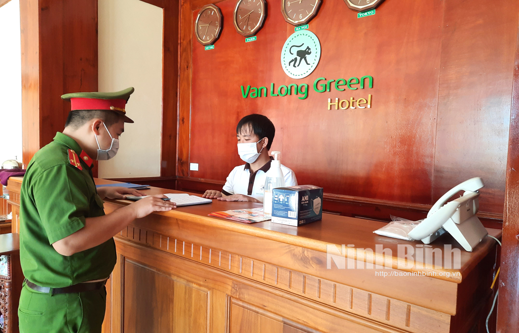 Công an huyện Gia Viễn tăng cường kiểm tra xử lý vi phạm về cư trú