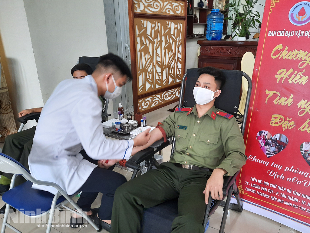 Đoàn thanh niên Công an tỉnh xung kích trong trận chiến phòng chống dịch COVID 19