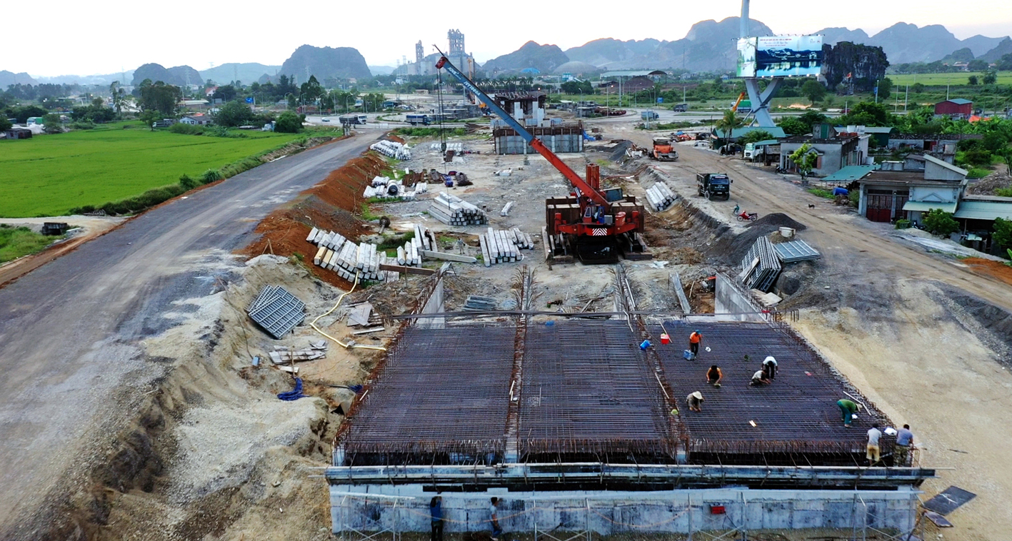eMagazine Ninh Bình cùng các địa phương góp phần nâng tầm tuyến giao thông huyết mạch Bắc Nam