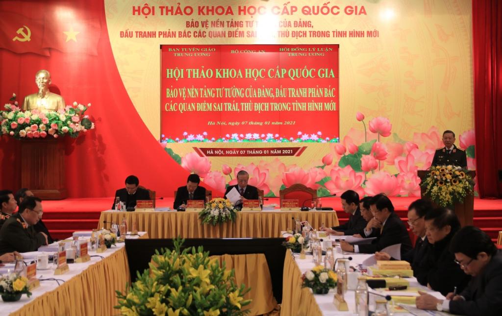 Phản bác các quan điểm sai trái thù địch về công tác xây dựng chỉnh đốn Đảng
