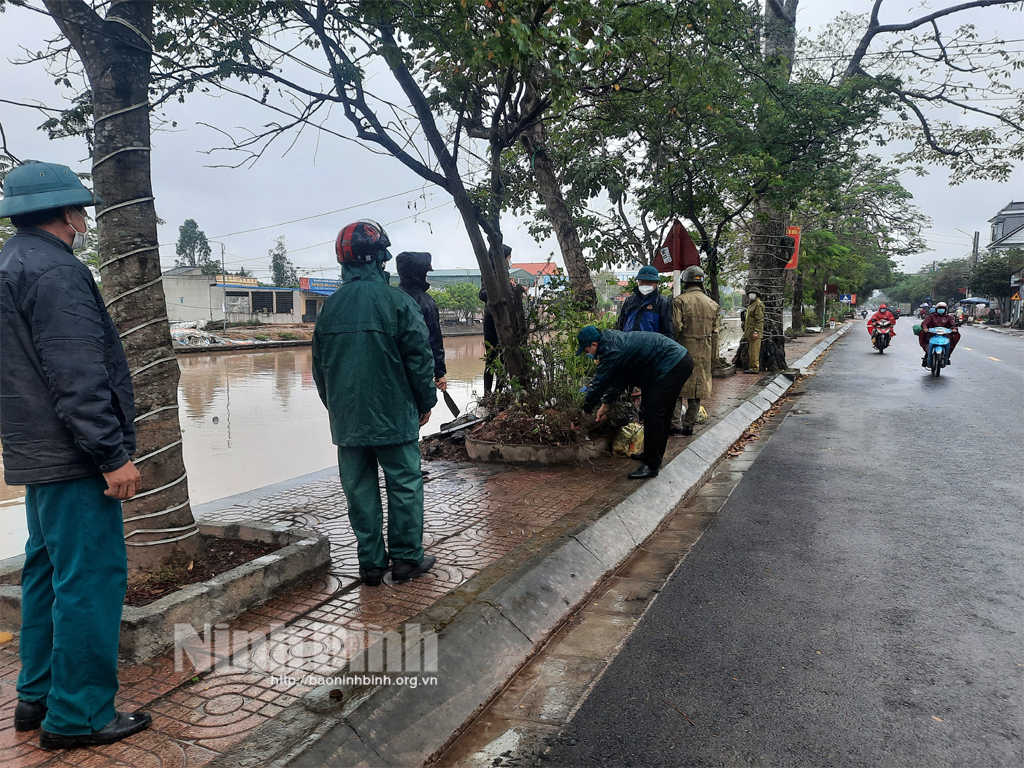 Kim Sơn giải tỏa hành lang an toàn giao thông dịp Tết nguyên đán Nhâm Dần 2022