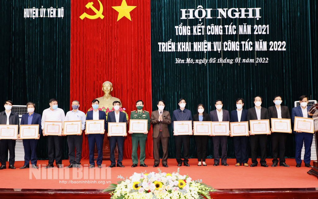 Huyện ủy Yên Mô tổng kết công tác lãnh đạo chỉ đạo thực hiện nhiệm vụ năm 2021