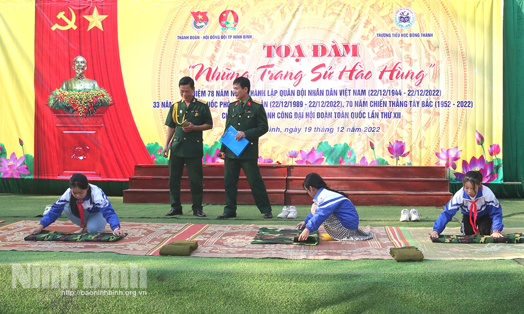 Các trường học tổ chức chương trình Em tập làm chiến sỹ