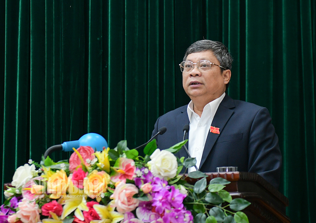 Kỳ họp thứ mười HĐND tỉnh khóa XV Nghe các báo cáo tờ trình
