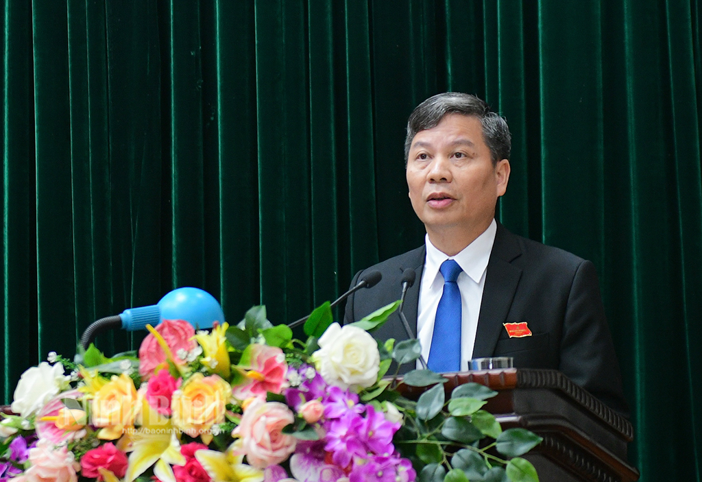 Kỳ họp thứ mười HĐND tỉnh khóa XV Nghe các báo cáo tờ trình