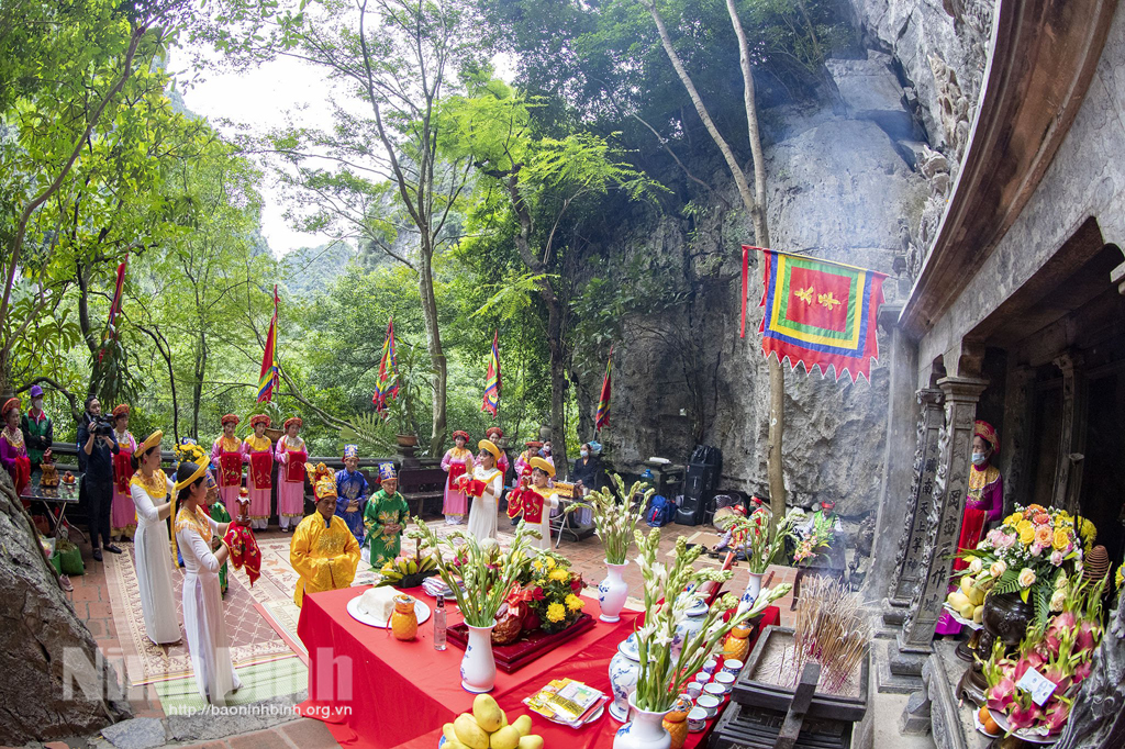 Đền Nội Lâm một trong tứ trấn của Kinh đô Hoa Lư xưa
