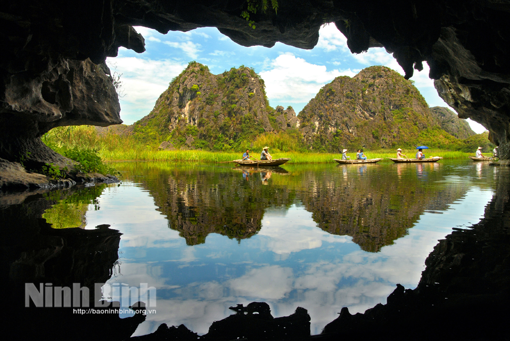 Non nước Ninh Bình