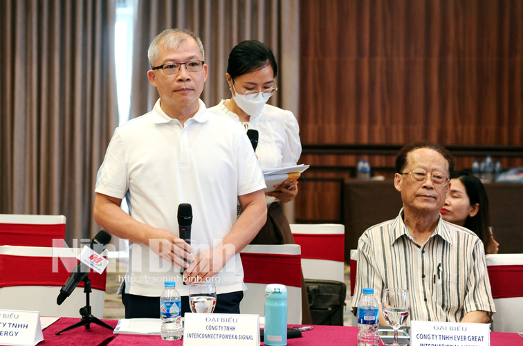 Ninh Binhs leaders meet with FDI enterprises