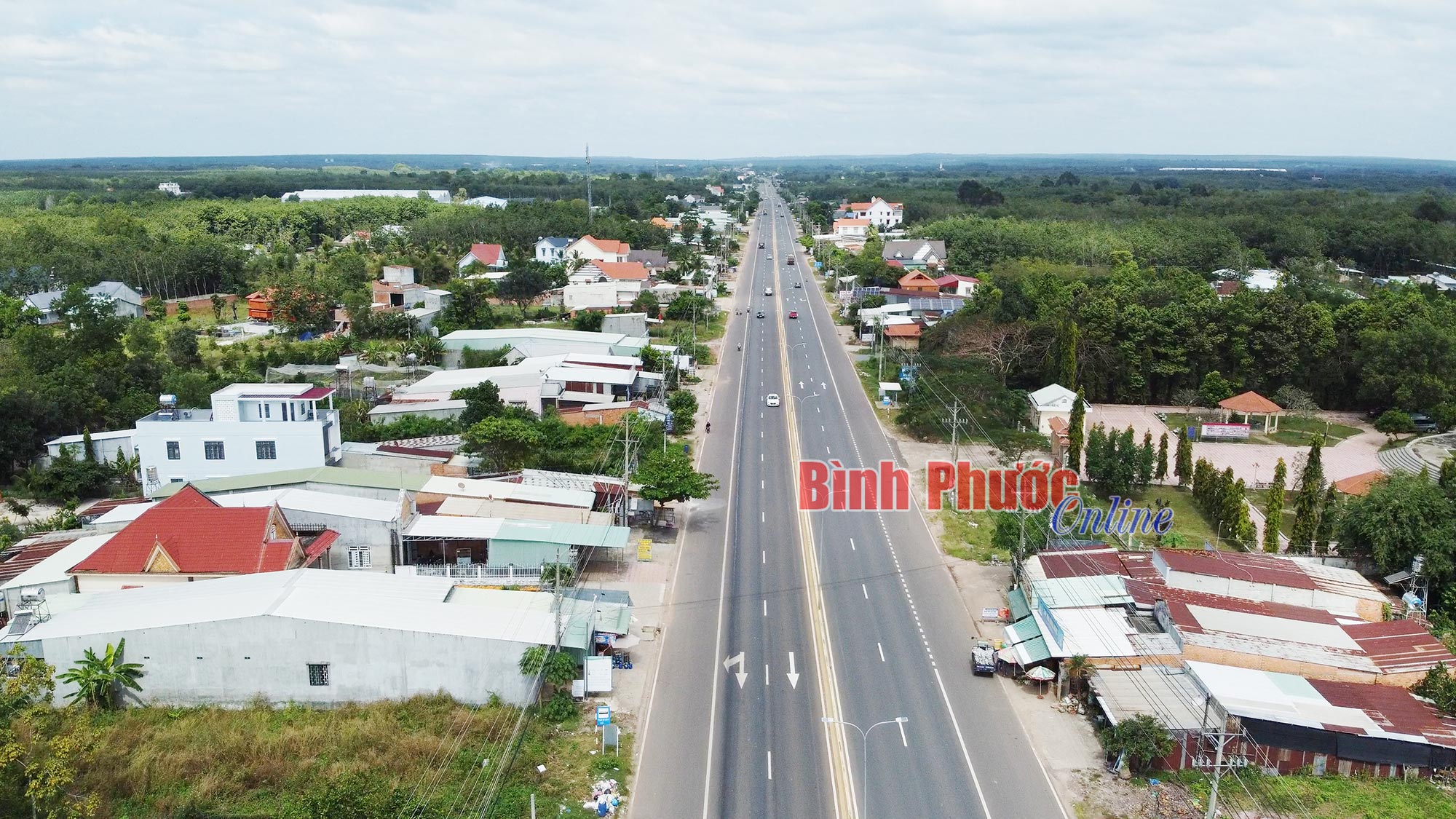 Kỷ niệm 50 năm chiến thắng chốt chặn Tàu Ô 2881972 2882022 Tàu Ô Xóm Ruộng bức tường thép trên đường 13