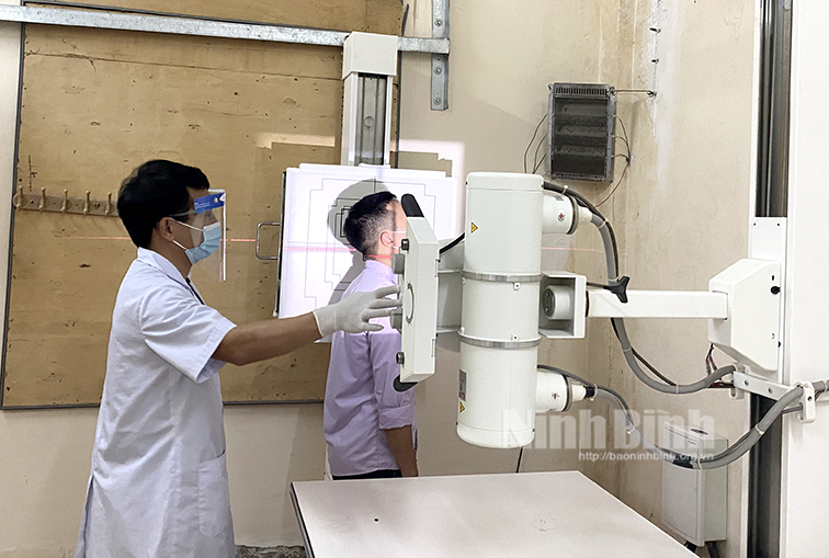 Hoa Lư thúc đẩy chuyển đổi số thanh toán không dùng tiền mặt trong các trường học và bệnh viện cơ sở y tế