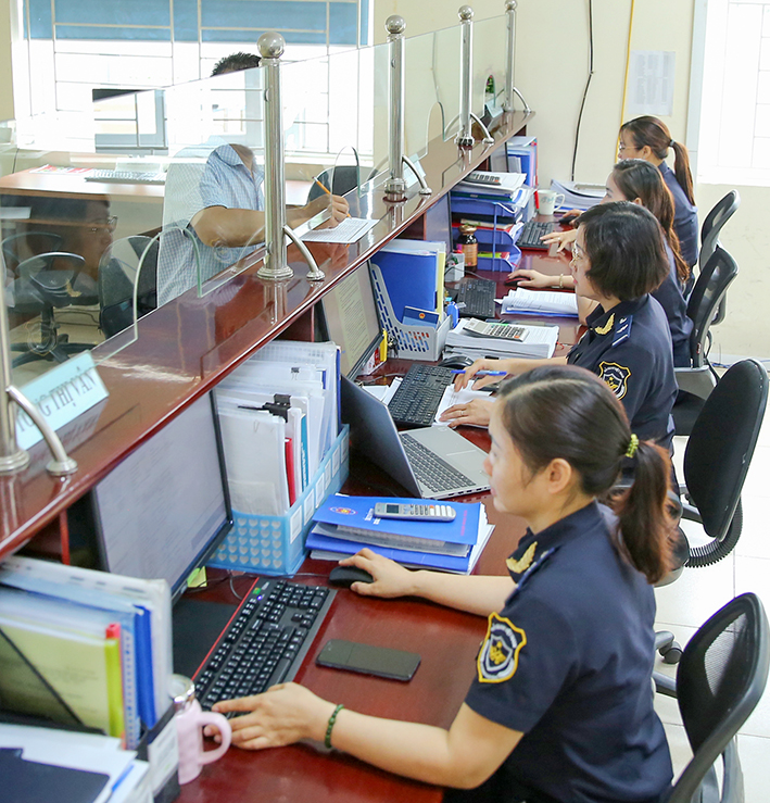 emagazine Ninh Bình Thu ngân sách vượt dự toán