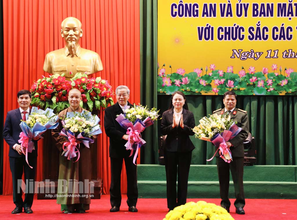 Gặp mặt giao lưu chức sắc các tôn giáo nhân dịp Xuân Quý Mão năm 2023
