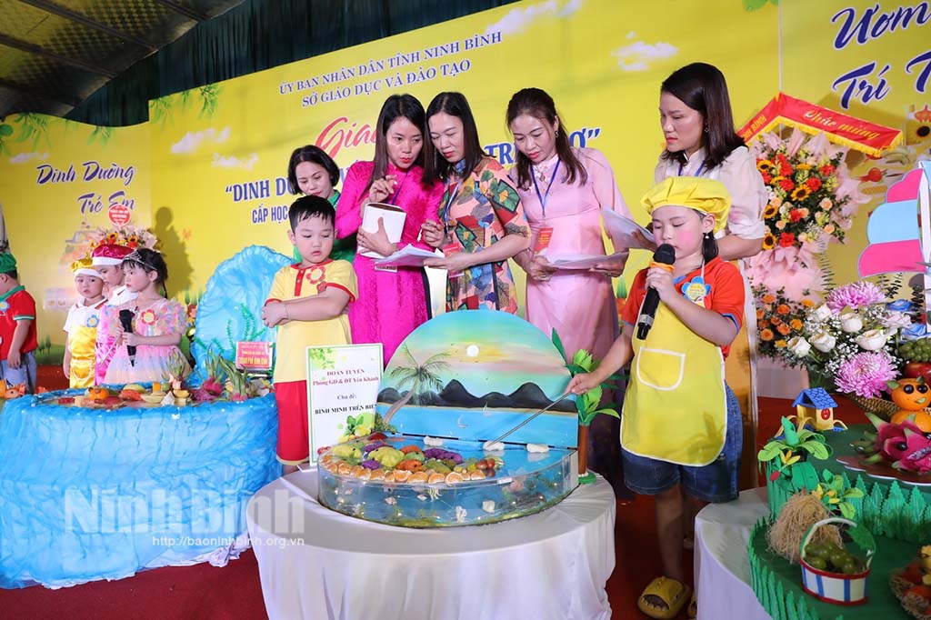 Sôi nổi Giao lưu Dinh dưỡng với sức khỏe trẻ thơ cấp học mầm non tỉnh Ninh Bình