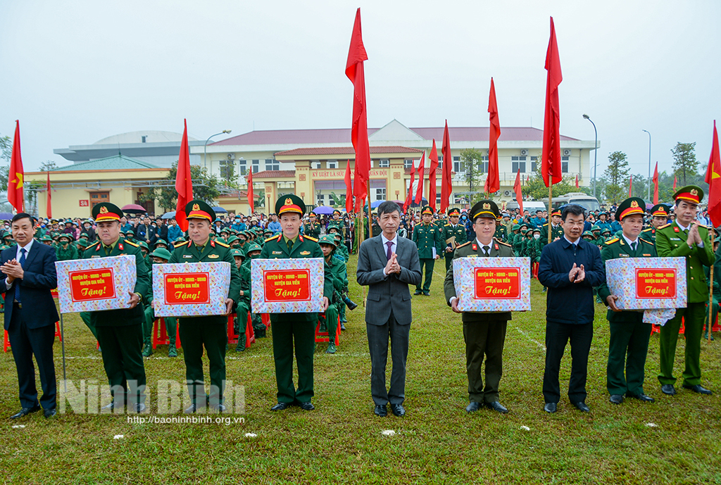 Ninh Bình tưng bừng ngày hội tòng quân năm 2023