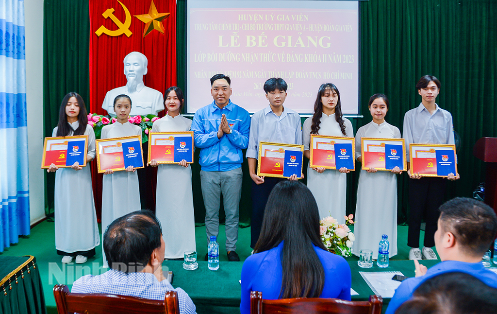 Tuổi trẻ Gia Viễn Thiết thực các hoạt động hưởng ứng Tháng Thanh niên 2023