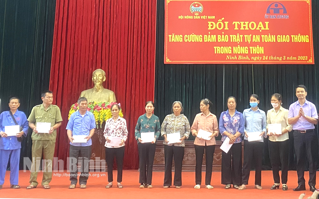 Đối thoại Nông dân với trật tự an toàn giao thông
