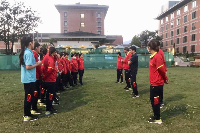 Đội tuyển nữ tới Nepal khởi tranh vòng loại Olympic