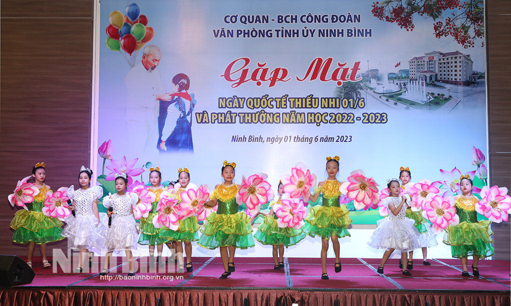 Công đoàn Cơ quan Văn phòng Tỉnh ủy tổ chức gặp mặt nhân Ngày Quốc tế Thiếu nhi 16