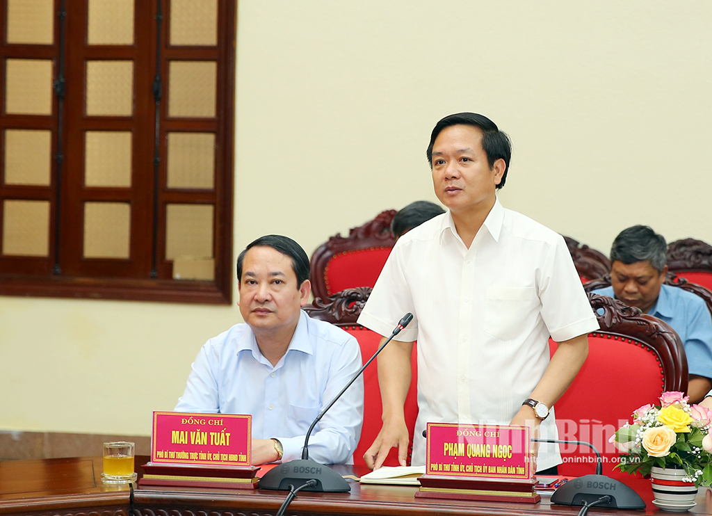Minister of Natural Resources and Environment works with Ninh Binhs leaders