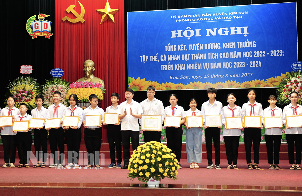 Ngành Giáo dục và Đào tạo huyện Kim Sơn triển khai nhiệm vụ năm học 20232024