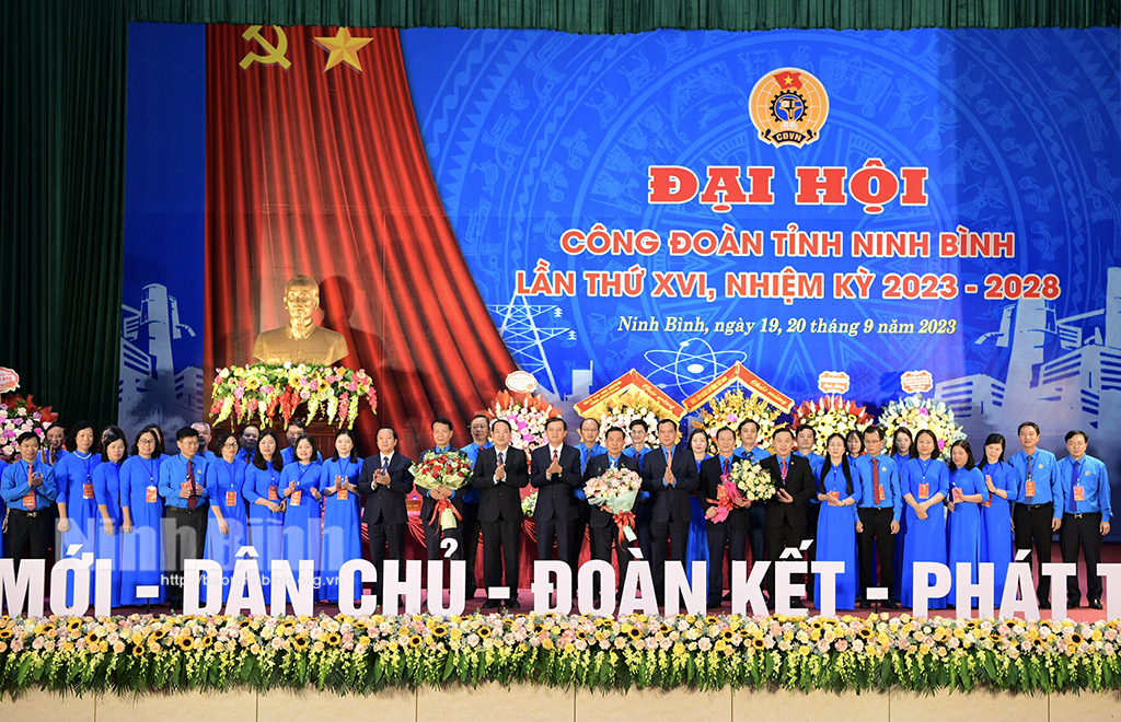 Khai mạc Đại hội Công đoàn tỉnh Ninh Bình lần thứ XVI