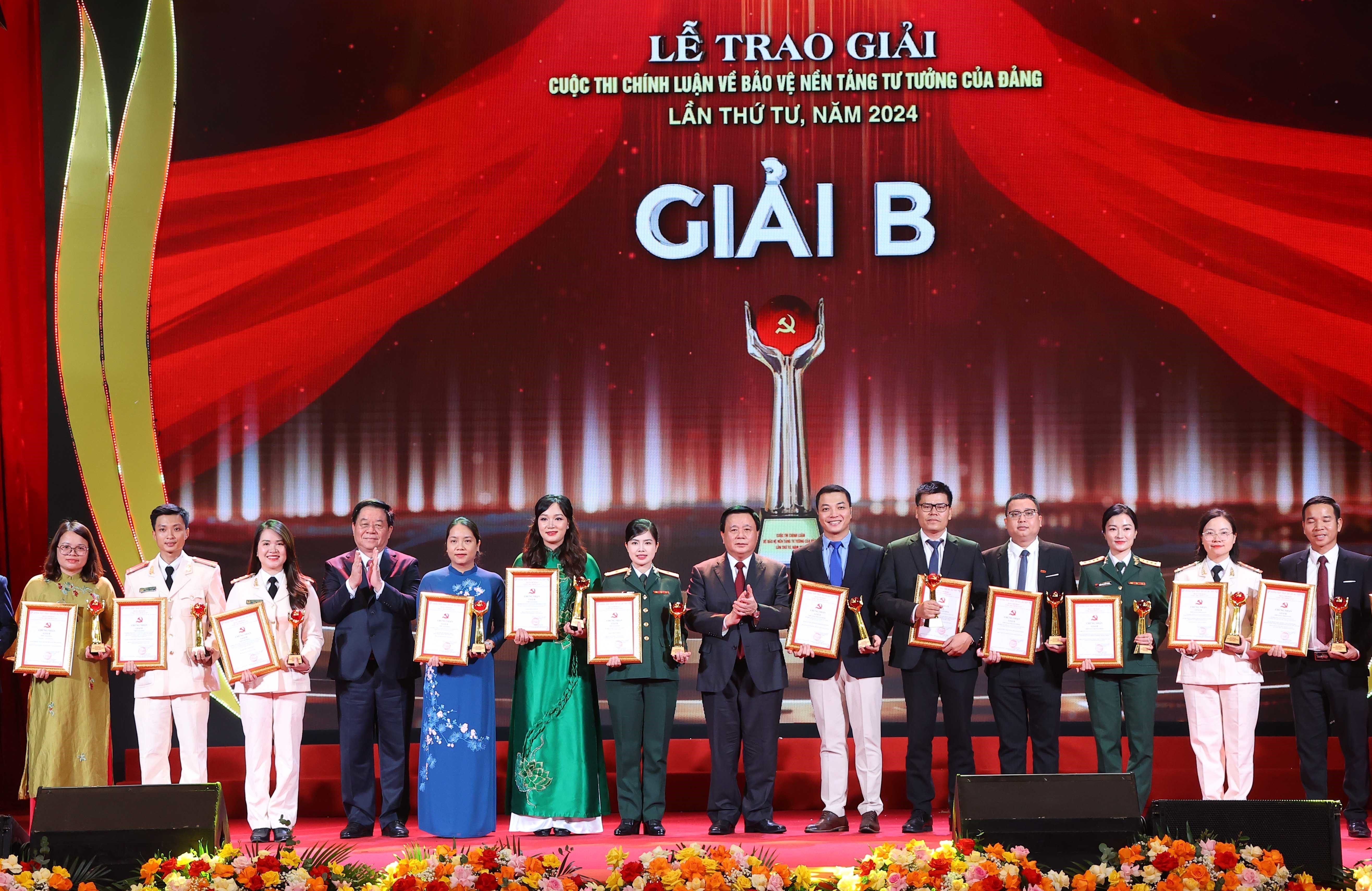 Tổng Bí thư Chủ tịch nước Tô Lâm dự Lễ trao giải Cuộc thi chính luận về bảo vệ nền tảng tư tưởng của Đảng lần thứ Tư năm 2024