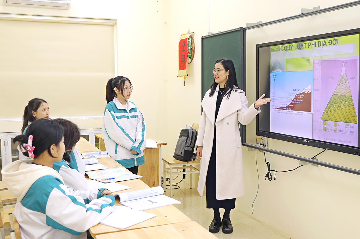 Emagazine Một mùa vàng bội thu của học sinh giỏi Quốc gia Ninh Bình