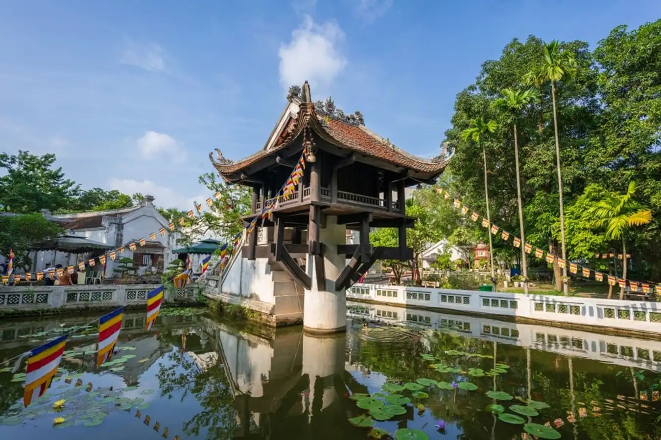 Gợi ý 5 địa điểm tham quan ở Hà Nội hấp dẫn không nên bỏ lỡ