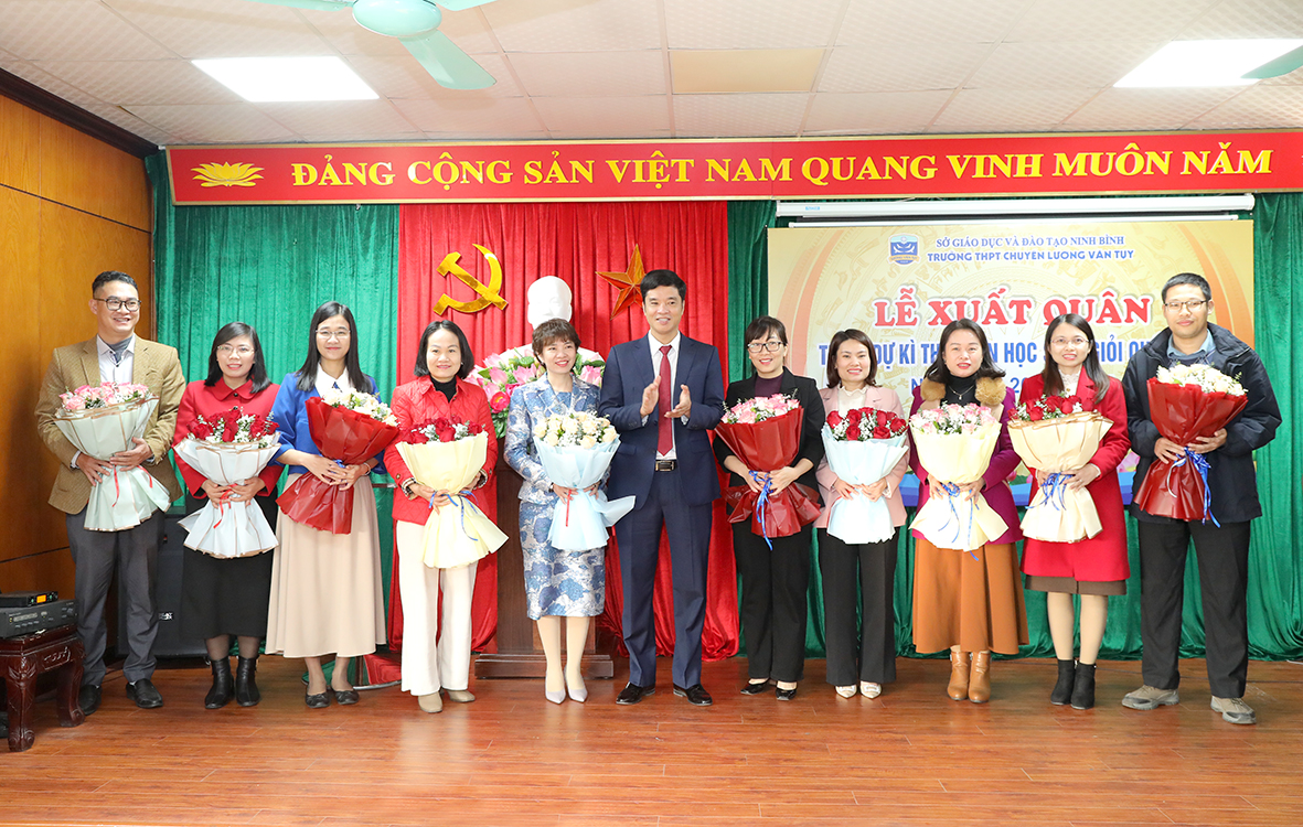 emagazine Một mùa vàng bội thu của học sinh giỏi Quốc gia Ninh Bình