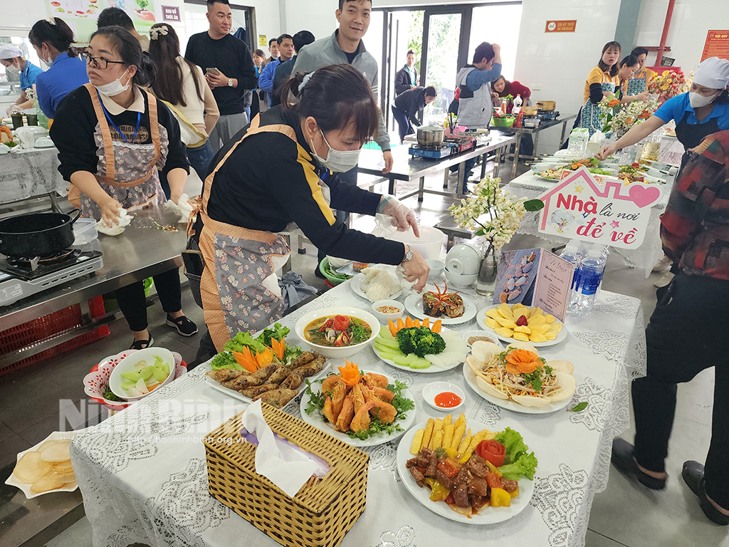 Công đoàn các khu công nghiệp tỉnh tổ chức Hội thi nấu ăn