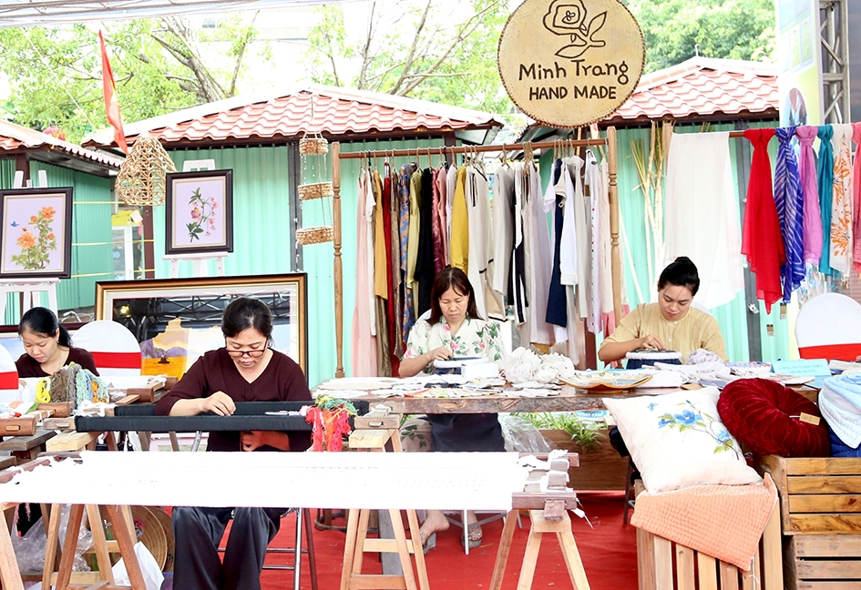 Emagazine Nghề và làng nghề truyền thống trong lòng di sản