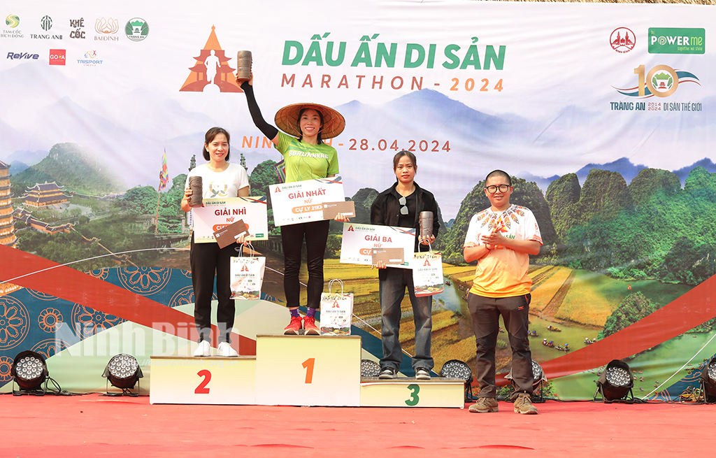 Nearly 3000 runners participate Trang An Marathon 2024