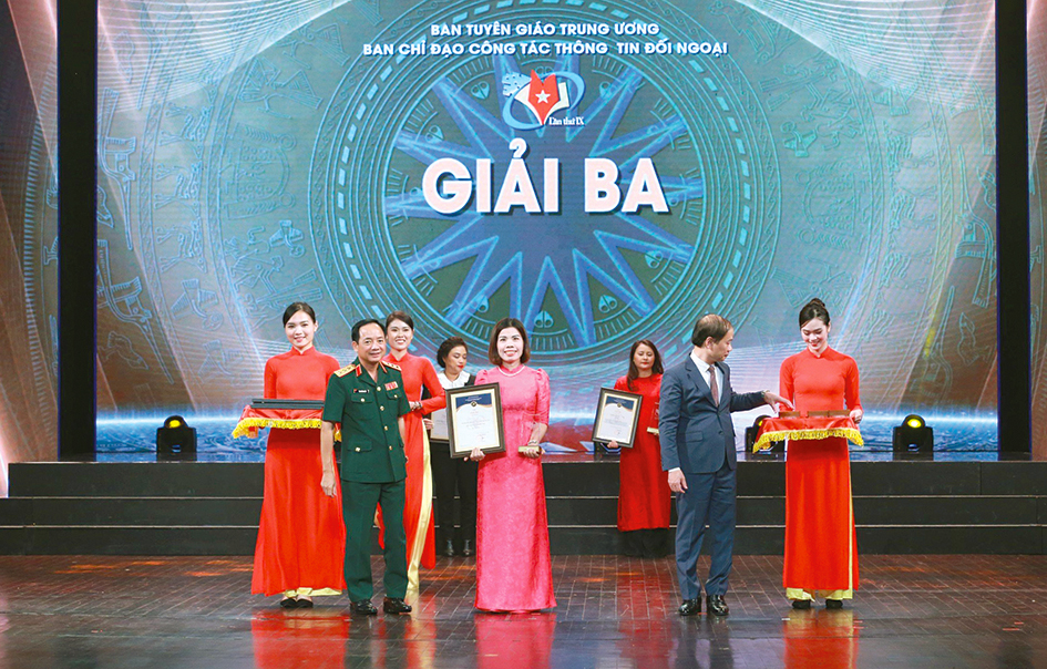 Emagazine Báo chí Ninh Bình tích cực đổi mới để thích ứng với xu thế làm báo hiện đại