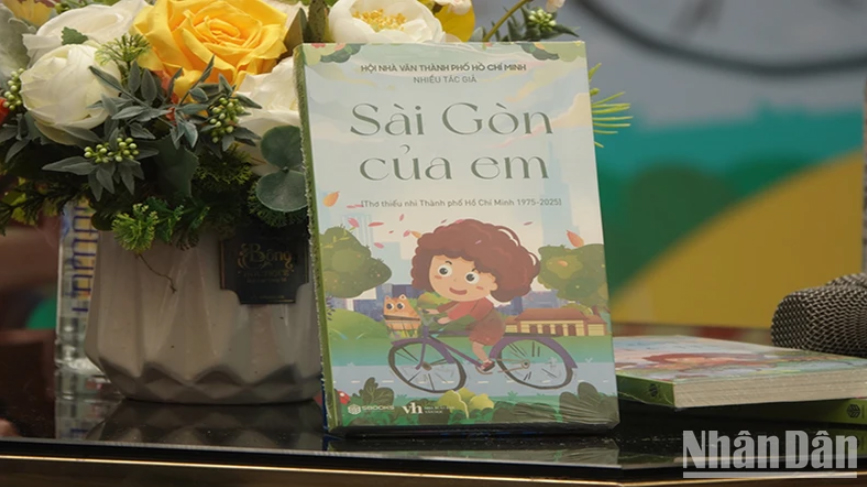 Những vần thơ thấm đượm thương yêu