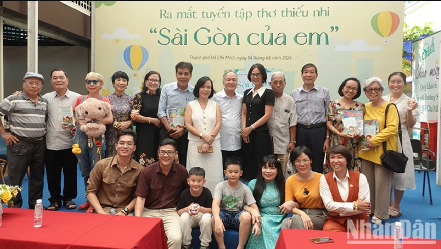 Những vần thơ thấm đượm thương yêu
