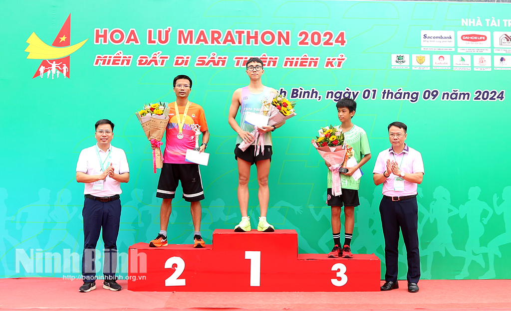Hơn 1500 vận động viên tham gia Giải chạy Hoa Lư Marathon 2024 Miền đất di sản thiên niên kỷ