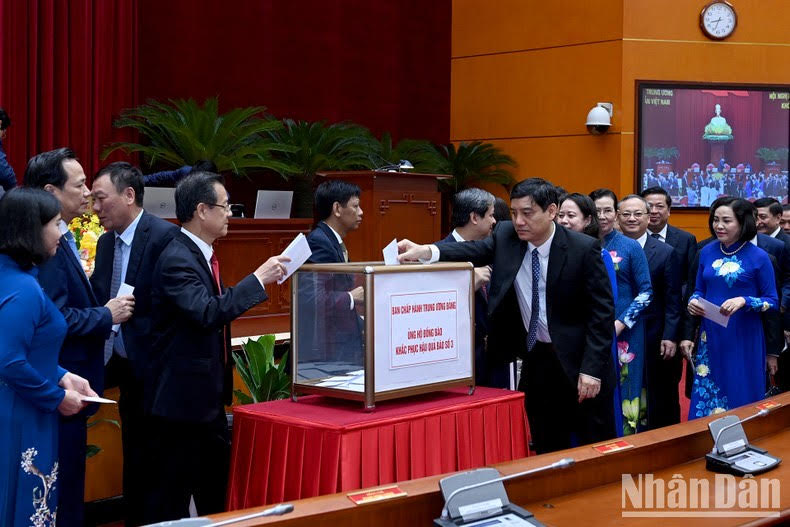 Ảnh Khai mạc Hội nghị lần thứ 10 Ban Chấp hành Trung ương Đảng Cộng sản Việt Nam khóa XIII